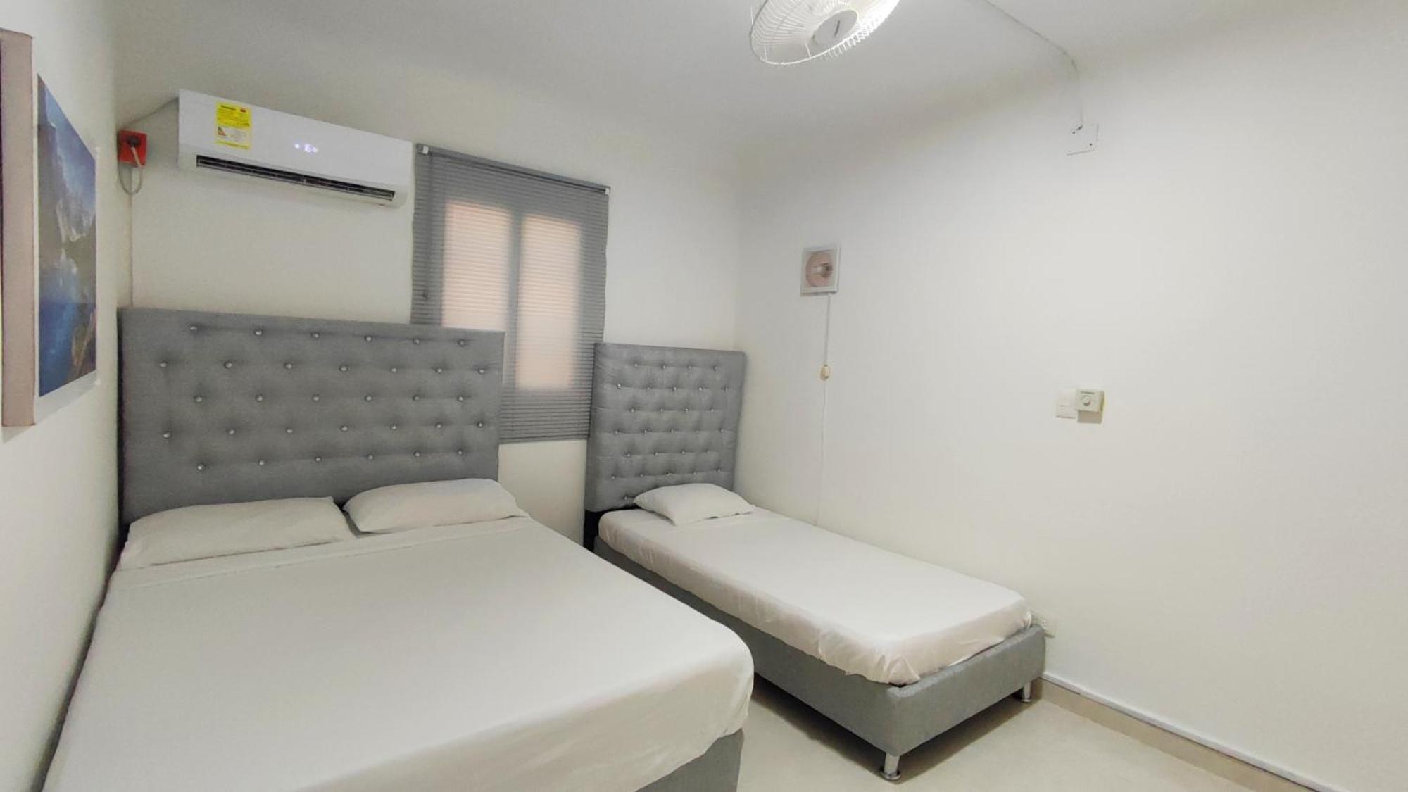 Apartamento Ana Ciudad Amurallada Cartagena Екстериор снимка