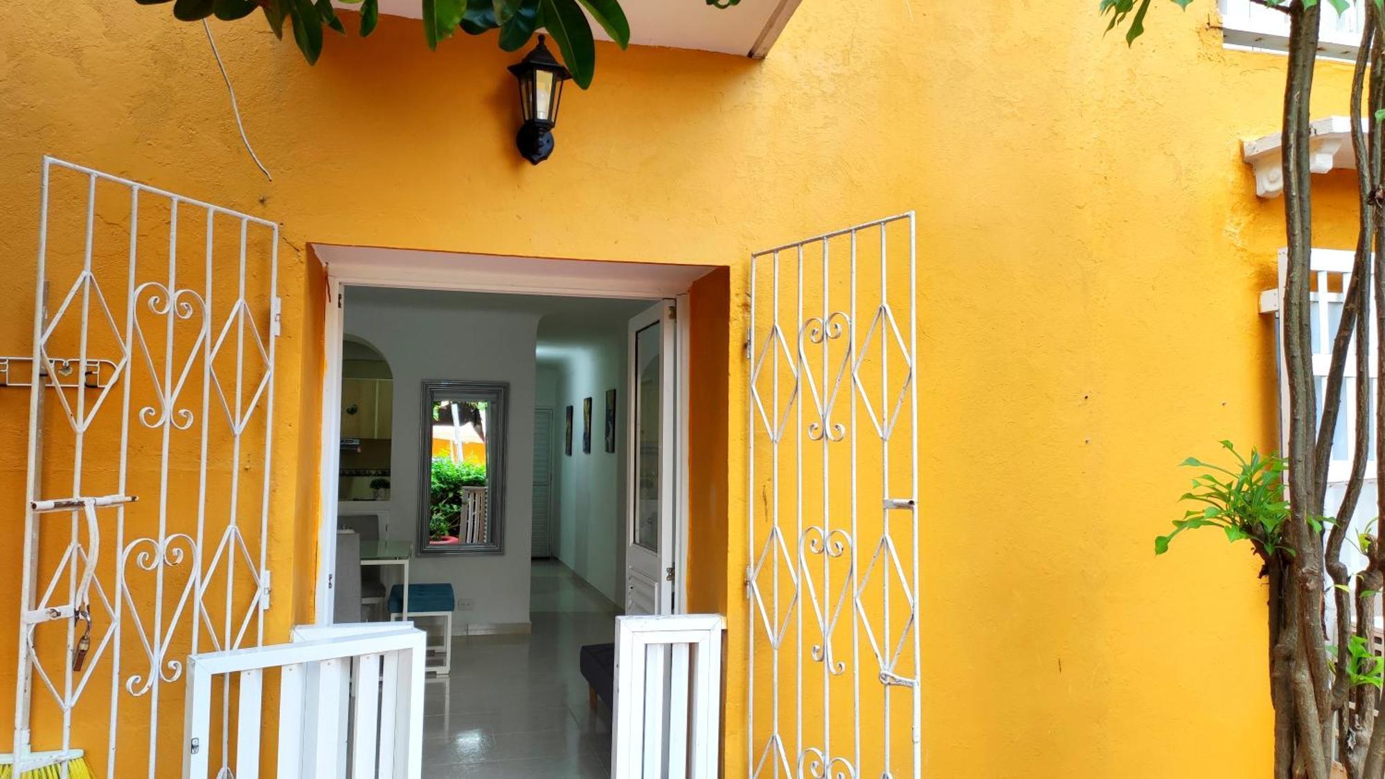 Apartamento Ana Ciudad Amurallada Cartagena Екстериор снимка